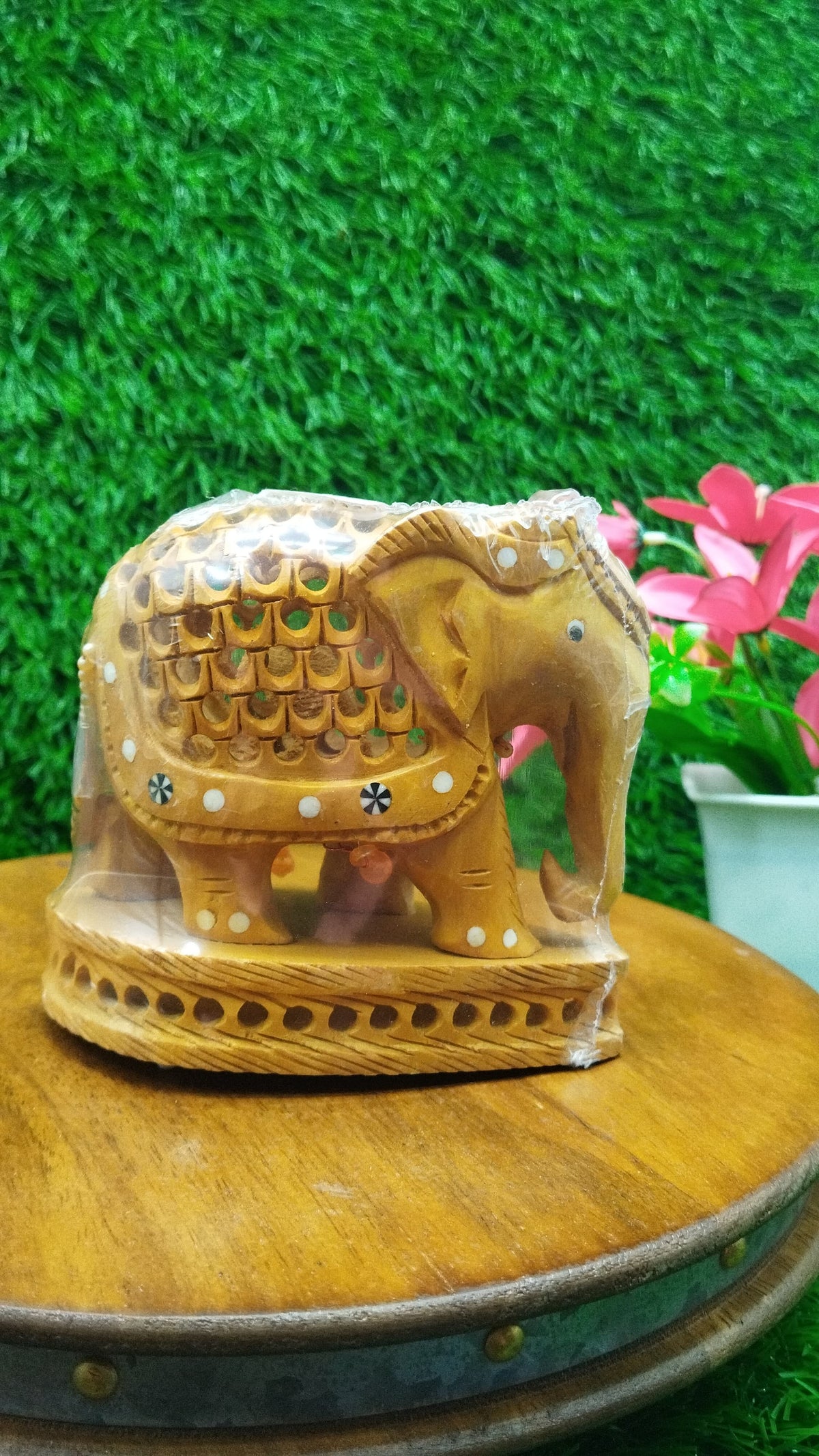 Wood Stand Jali Elephant
