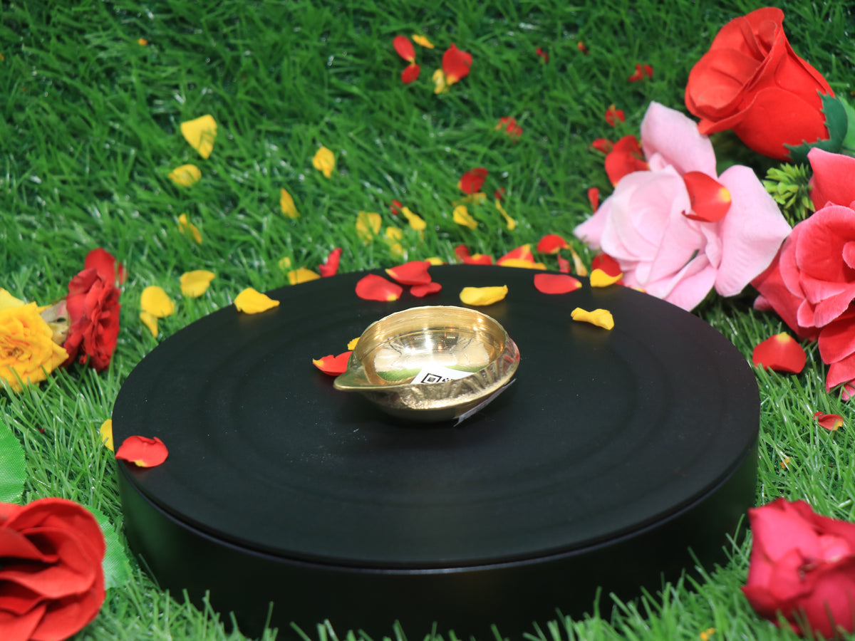 Brass Aakrati Diya