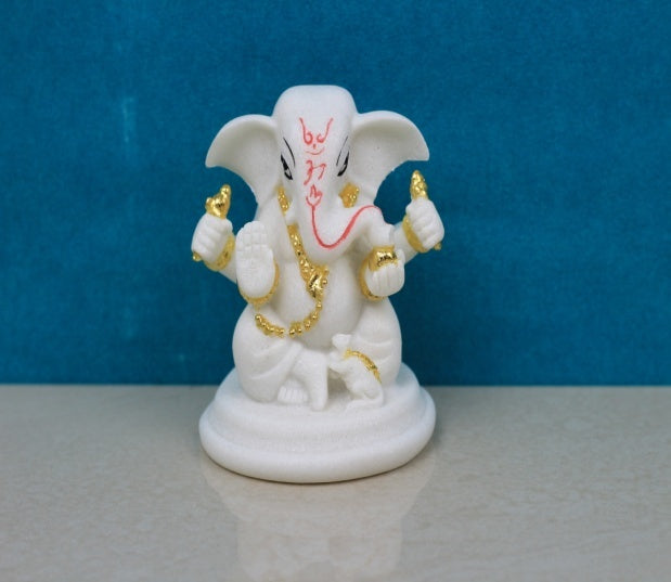 PR WHITE GOLD FINISH KAAN GANESH ON STAND (USA)