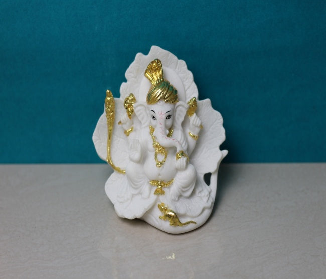 PR WHITE GOLD FINISH PATTA GANESH (RXZ)